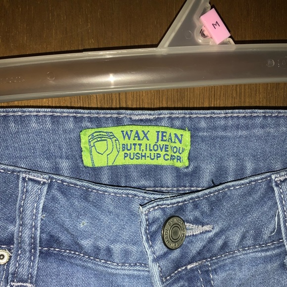 Wax Butt I Love You Jean Capris - Picture 2 of 5